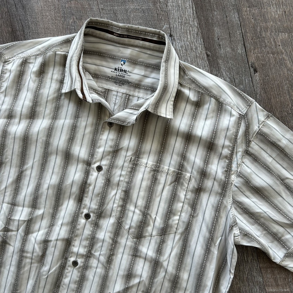 Kuhl Shirt Mens Large Short Sleeve Button Front Lightweight Pocket Casual